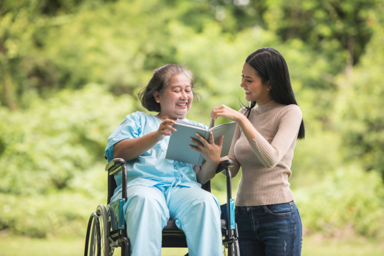 7 Hal yang Harus Diperhatikan Sebelum Memesan Layanan Home Care, Pilih dengan Cermat!
